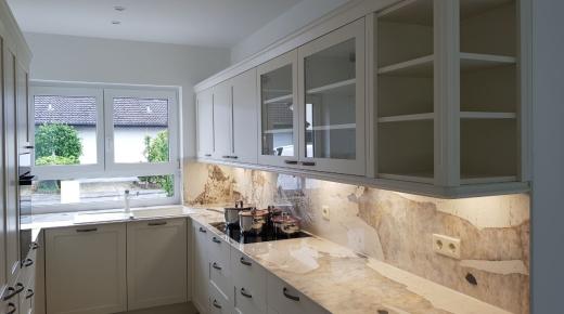 Landhaus Küche Cremweiss lackiert
