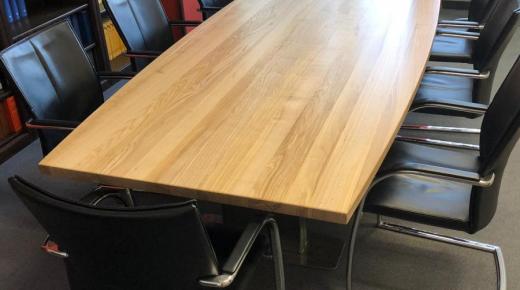 Besprechungstisch