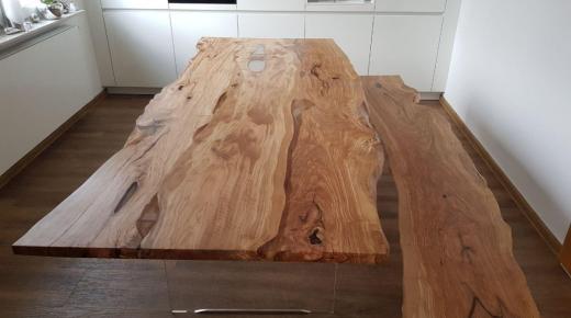 Massivholz-Tisch Olive