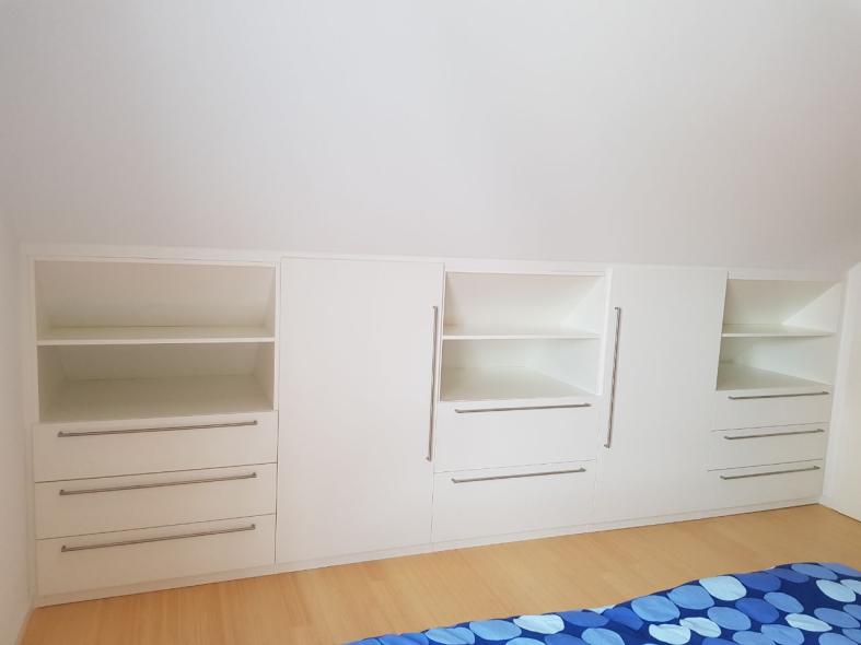 Einbauschrank Dachschräge