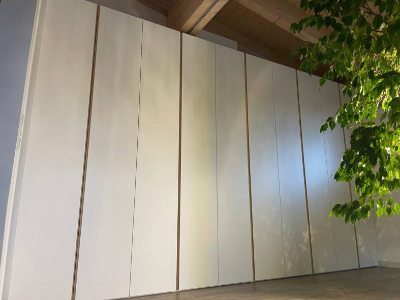 Einbauschrank Griffleise Holz