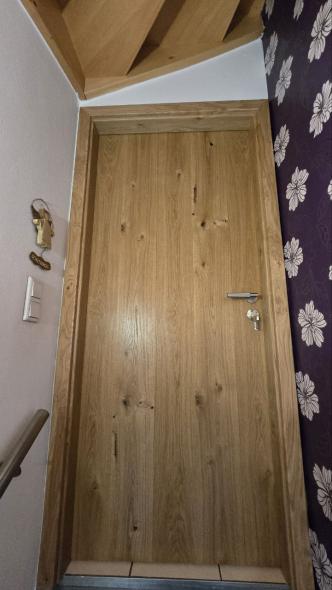 Wohnungseingangstür Eiche astig gebürstet lackiert