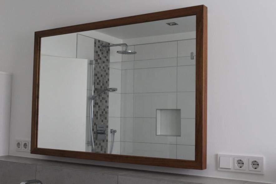 Rahmen für Badspiegel 
